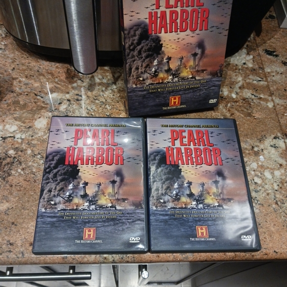 The History Channel Presents- Pearl Harbor (2-Disc DVD Box Set, 2001) - Region 1 - Picture 7 of 14